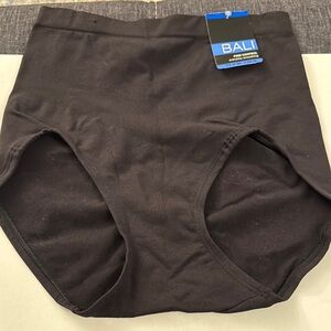 Bali New Firm Control Black XL Briefs BB5